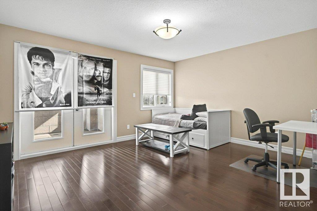 4835 MACTAGGART CREST CT NW, Edmonton