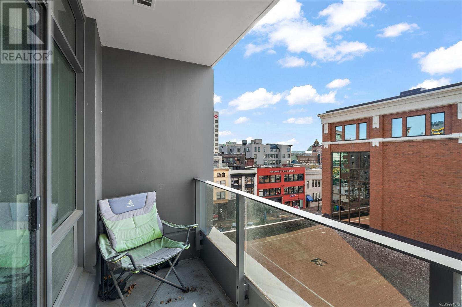 #610 728 YATES ST - Image 14