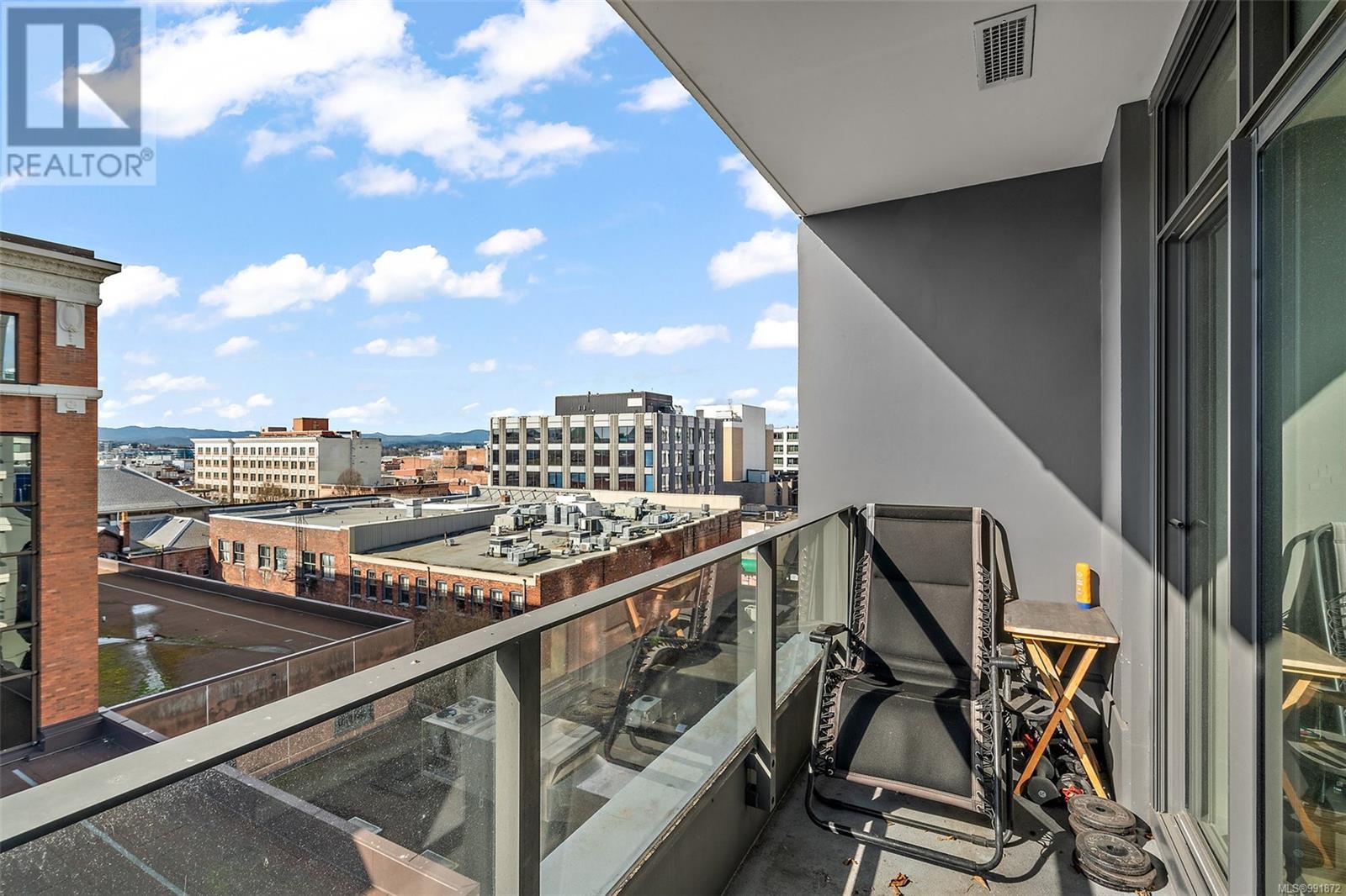 #610 728 YATES ST - Image 15