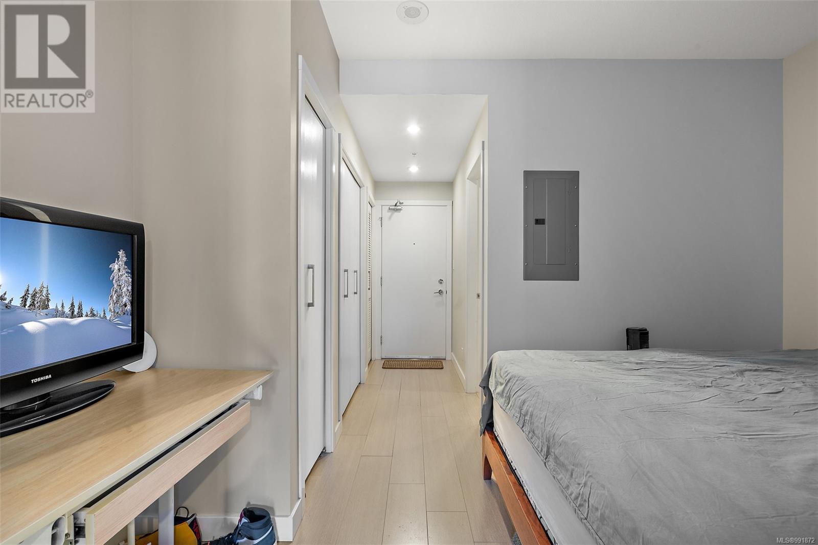 #610 728 YATES ST - Image 9