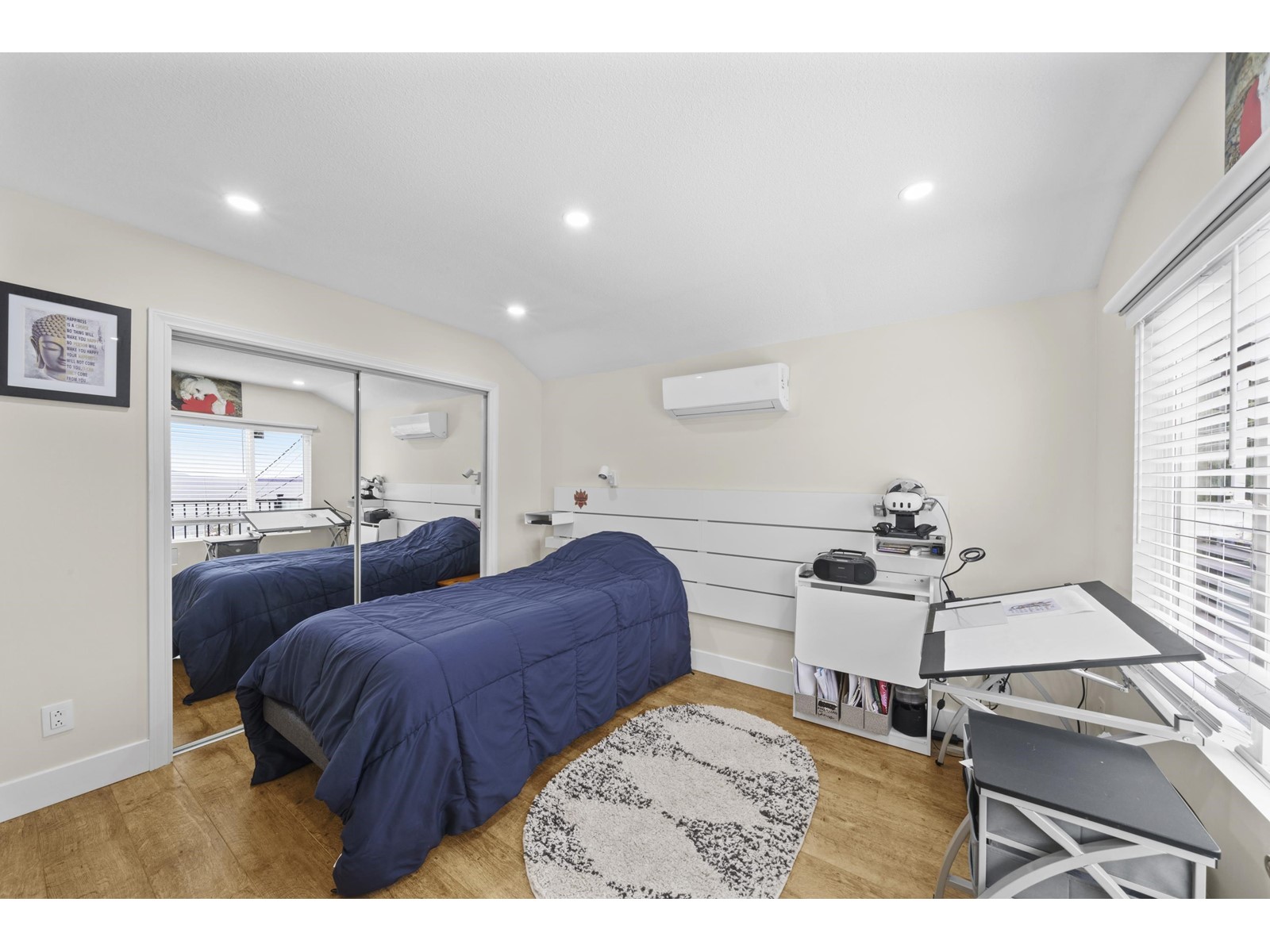 15245 VICTORIA AVENUE, White Rock real estate listing R2981017