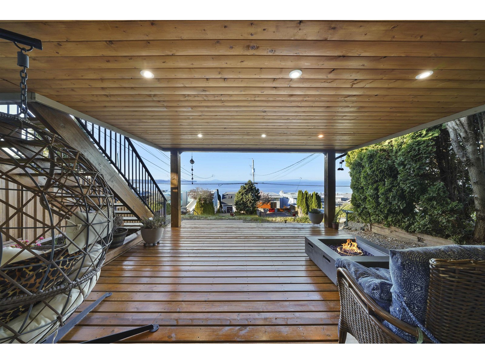 15245 VICTORIA AVENUE, White Rock real estate listing R2981017