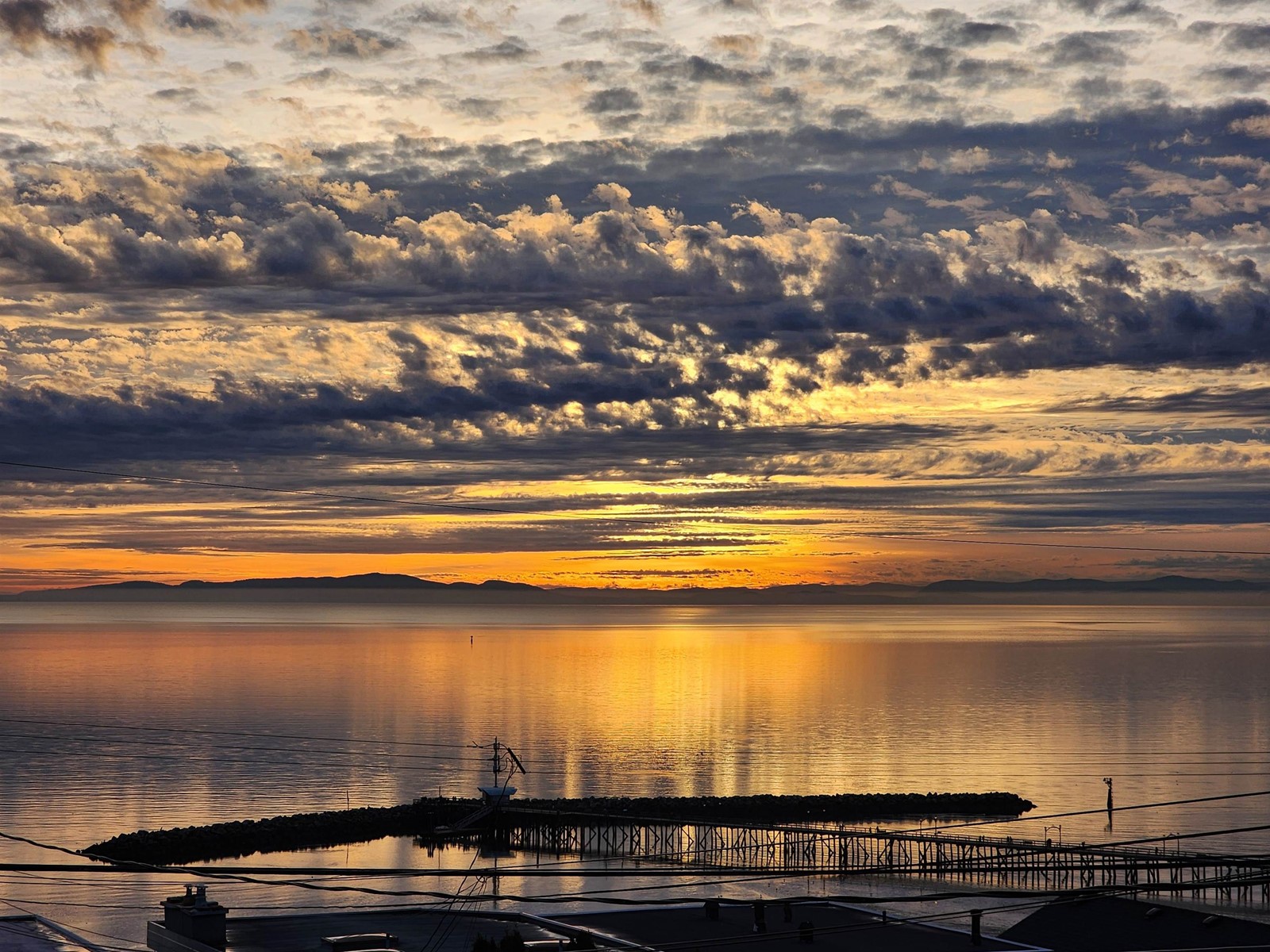 15245 VICTORIA AVENUE, White Rock real estate listing R2981017