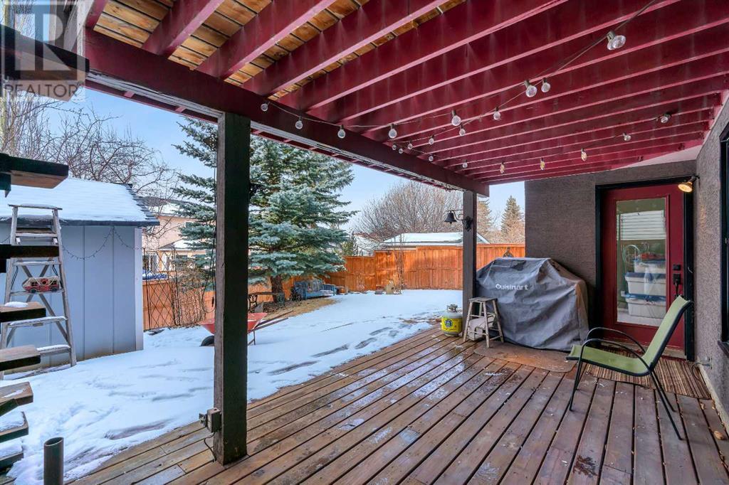 Single Family House for Sale in  Hawktree Circle NW Hawkwood Calgary 