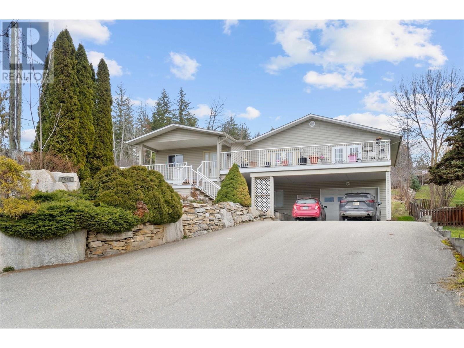 Photo 32 of 2580 21 Street Ne, Salmon Arm BC