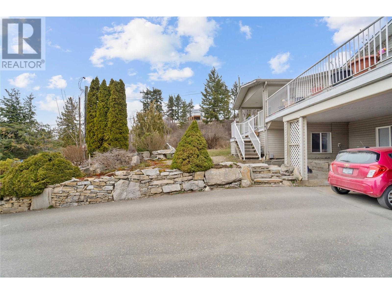 Photo 35 of 2580 21 Street Ne, Salmon Arm BC