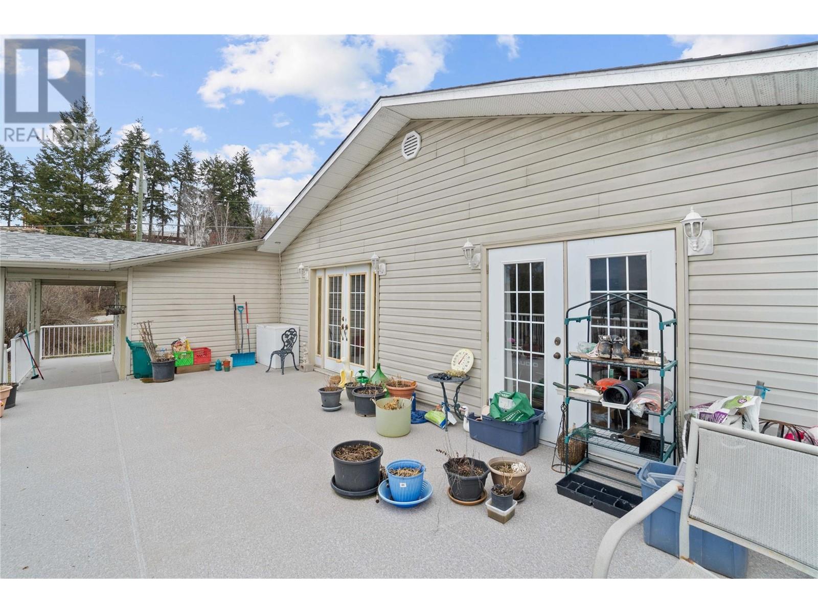 Photo 43 of 2580 21 Street Ne, Salmon Arm BC