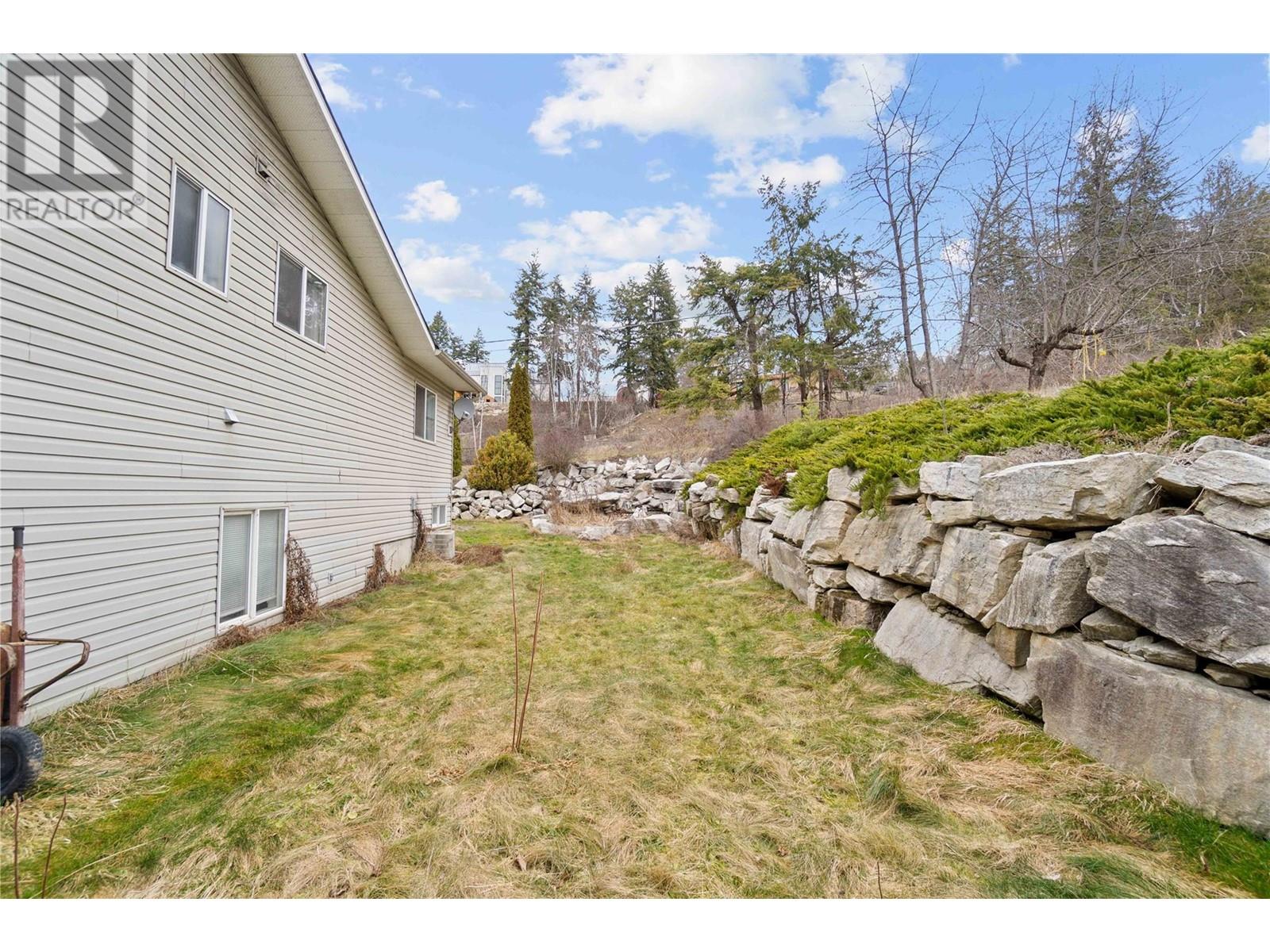 Photo 49 of 2580 21 Street Ne, Salmon Arm BC