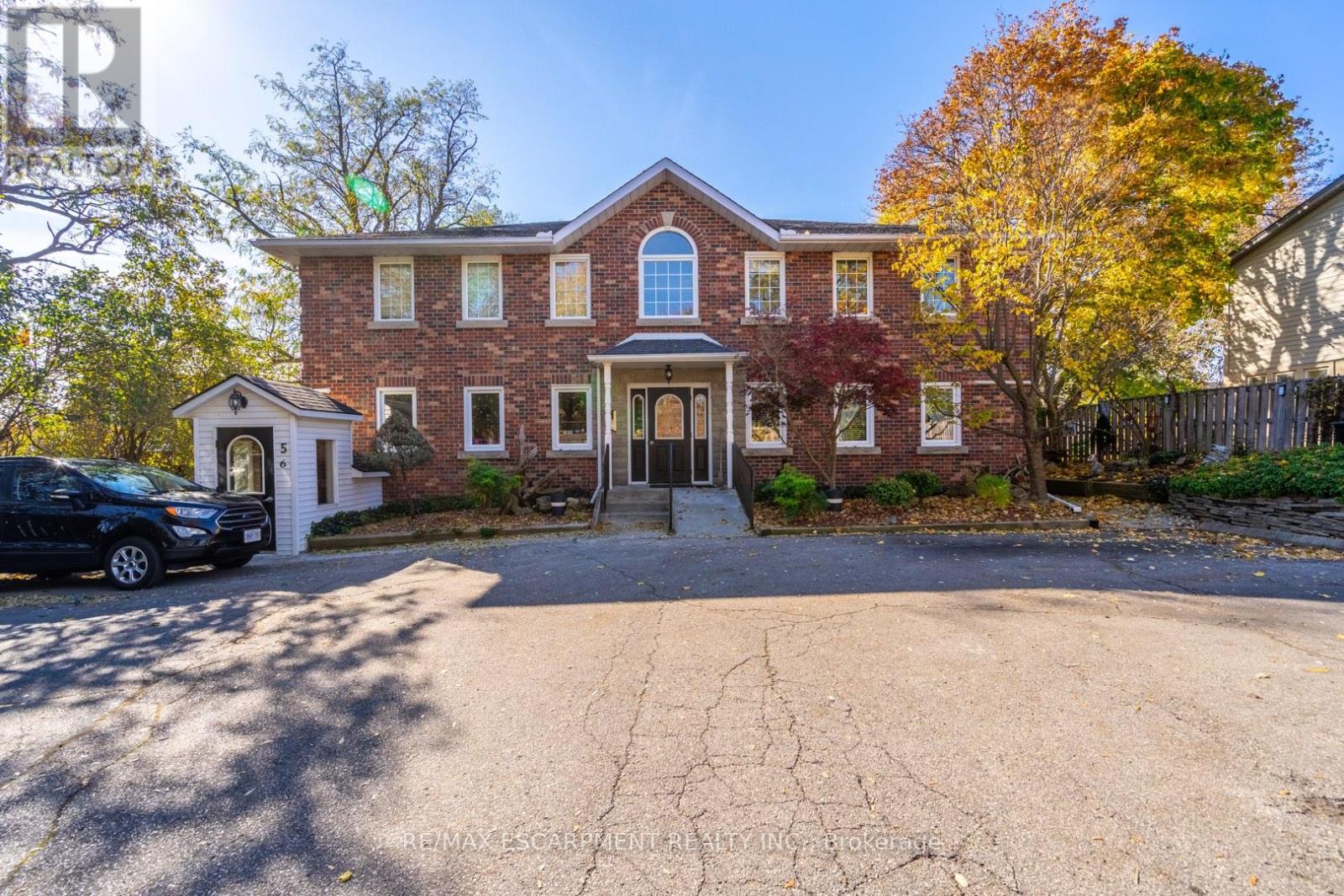 Photo 2 of 81 Hamilton Street N, Hamilton ON