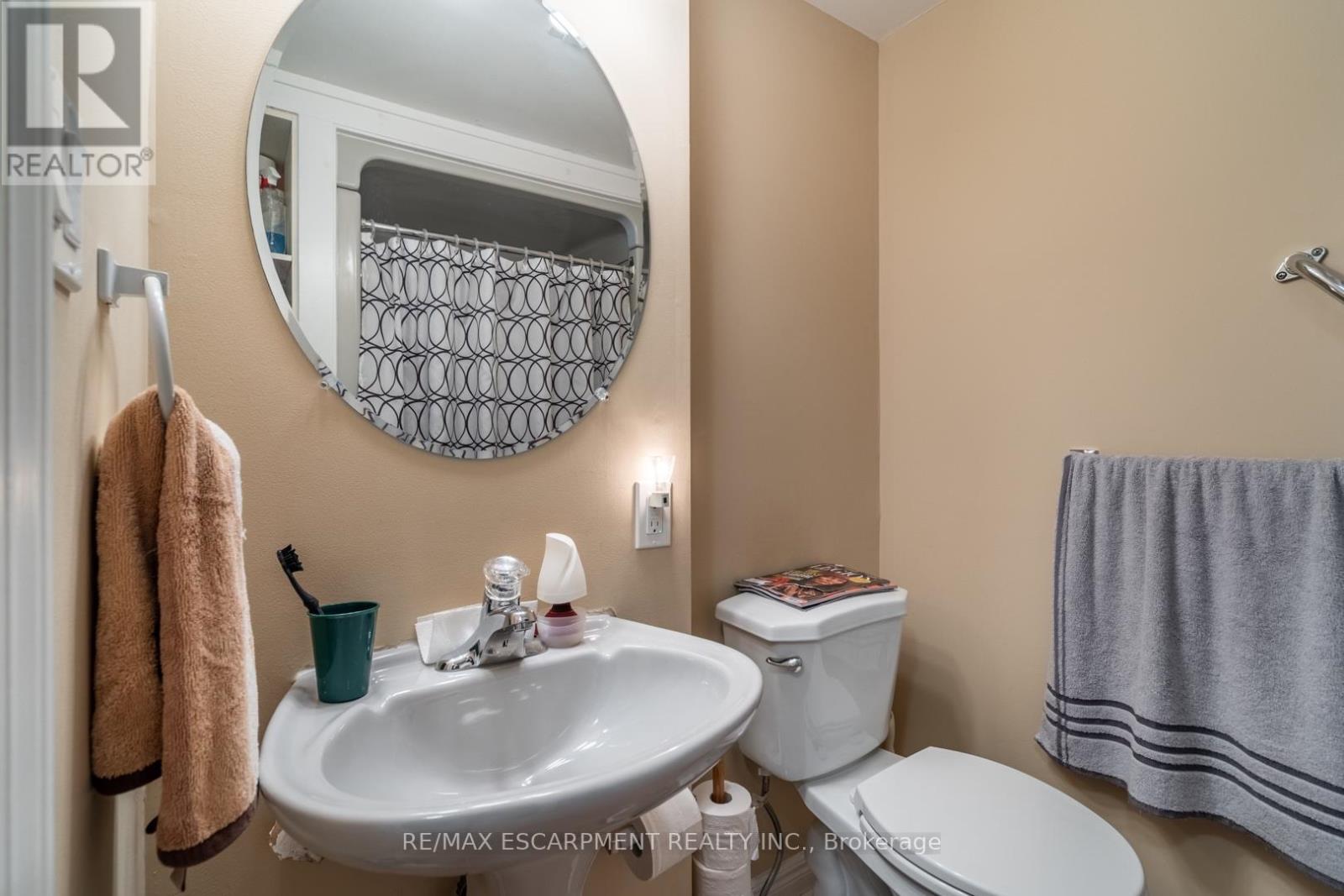 Photo 34 of 81 Hamilton Street N, Hamilton ON