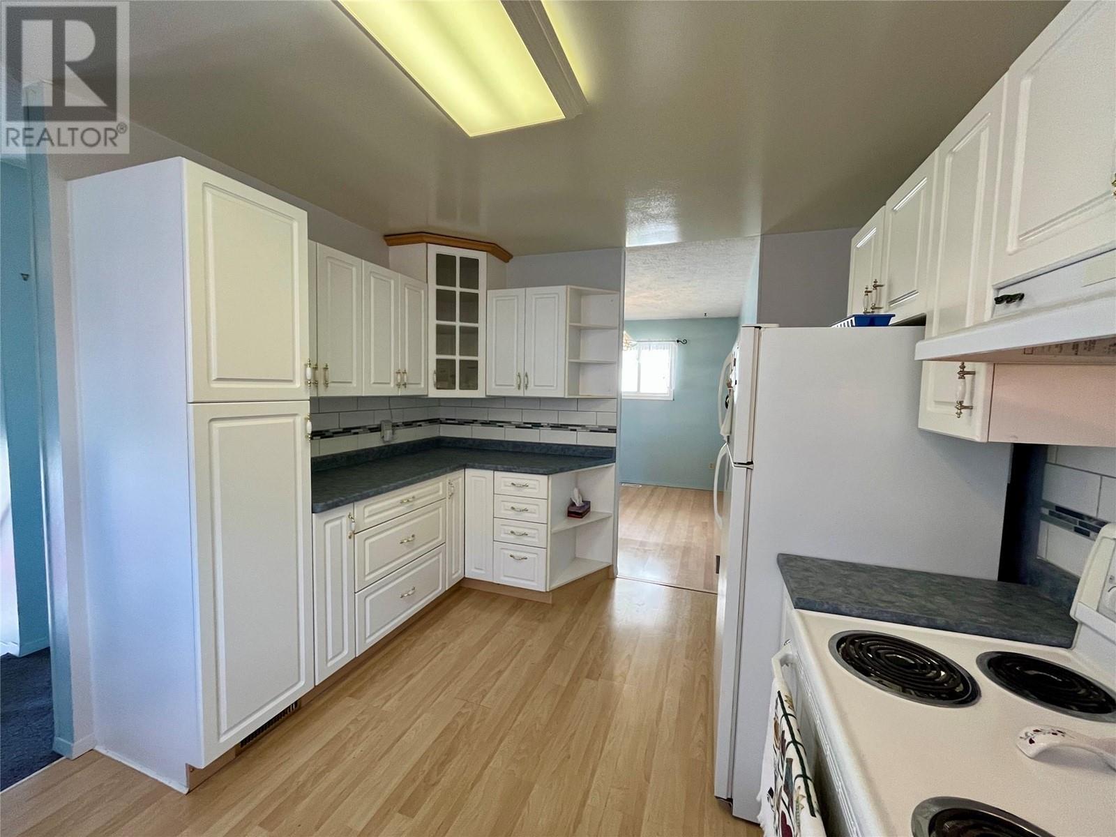 20 Dawson Place, Tumbler Ridge