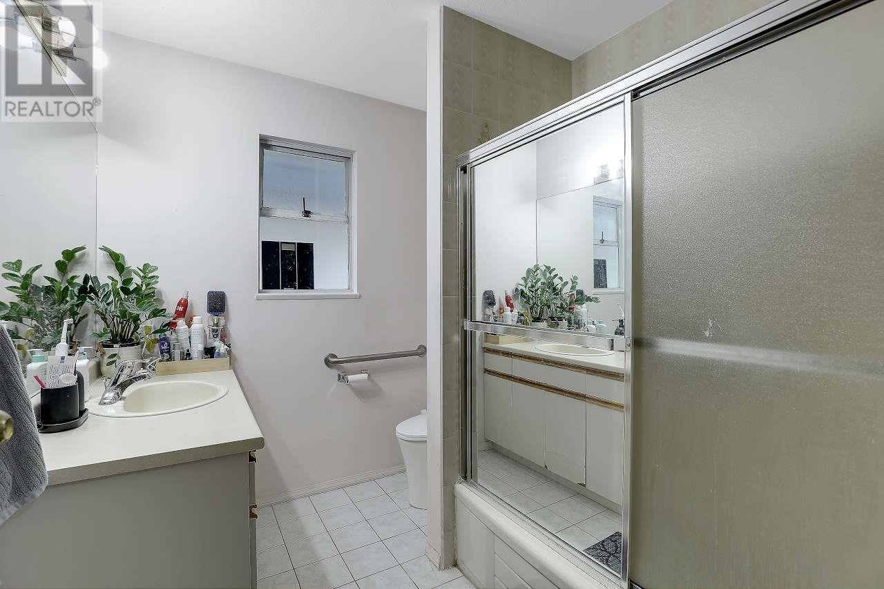 Photo 21 of 3538 Napier Street, Vancouver BC