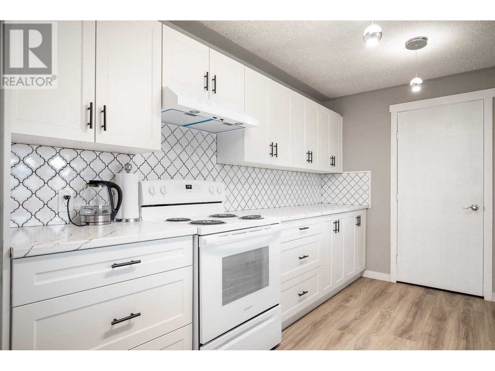  7880 Pleasant Valley Road, Vernon