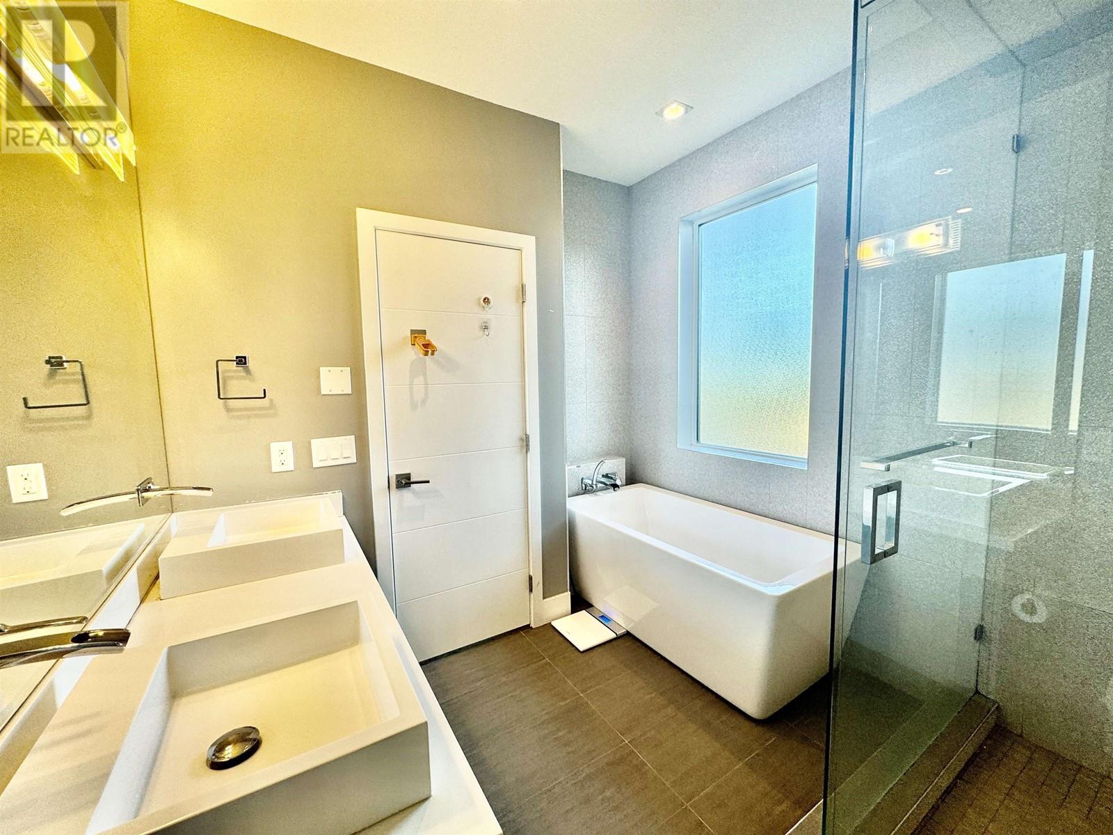 3630 W 34TH AVENUE, Vancouver