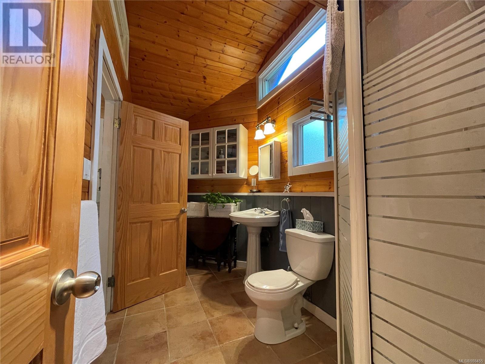 Photo 12 of 685 Weathers Way, Mudge Island BC