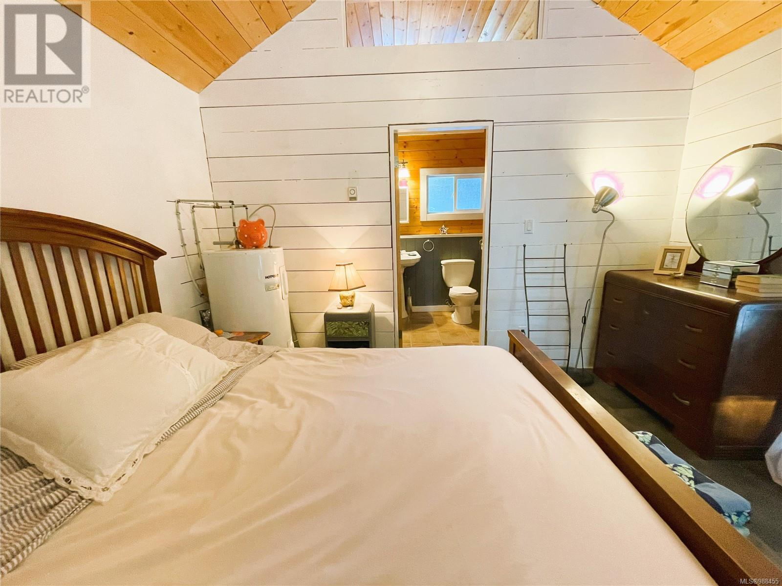 Photo 5 of 685 Weathers Way, Mudge Island BC