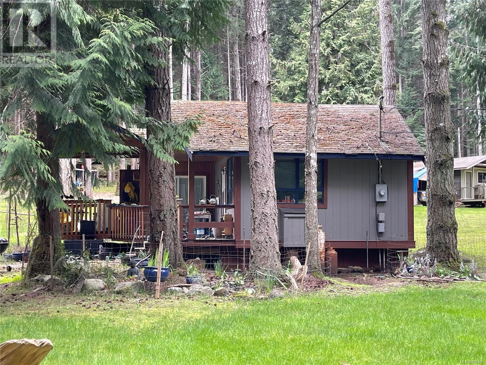 Photo 16 of 685 Weathers Way, Mudge Island BC