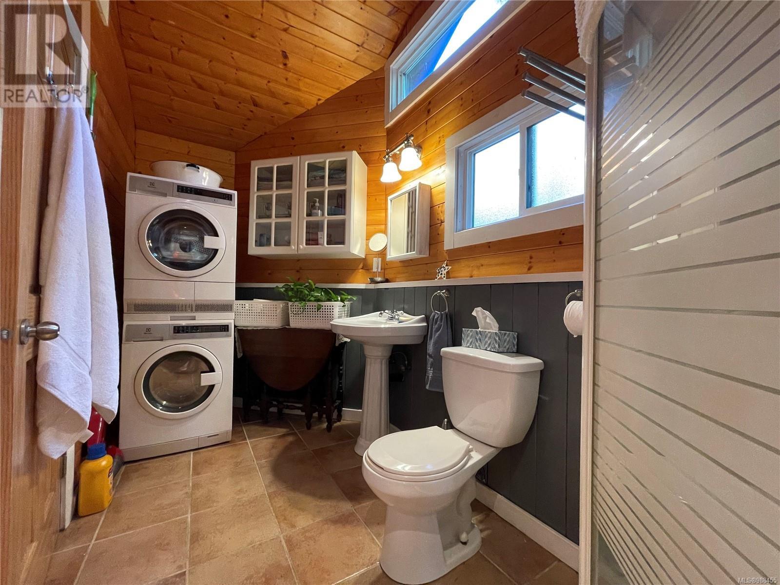 Photo 8 of 685 Weathers Way, Mudge Island BC