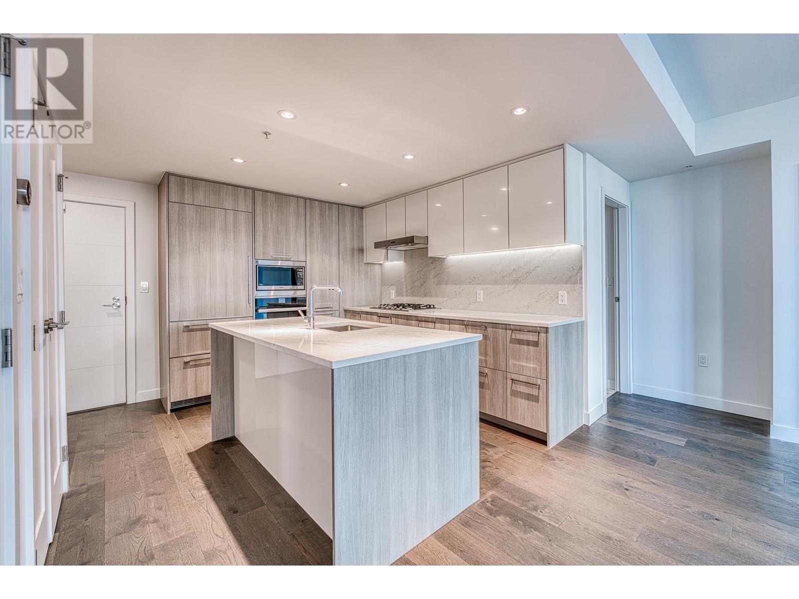 Photo 4 of 600 8155 Capstan Way, Richmond BC