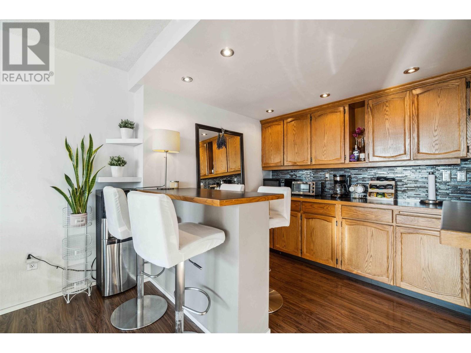Photo 11 of 1005 620 Seventh Avenue, New Westminster BC