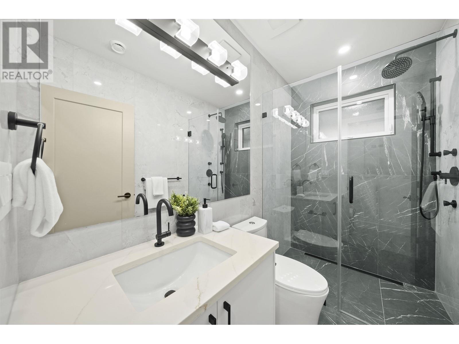 5626 CHAFFEY AVENUE, Burnaby