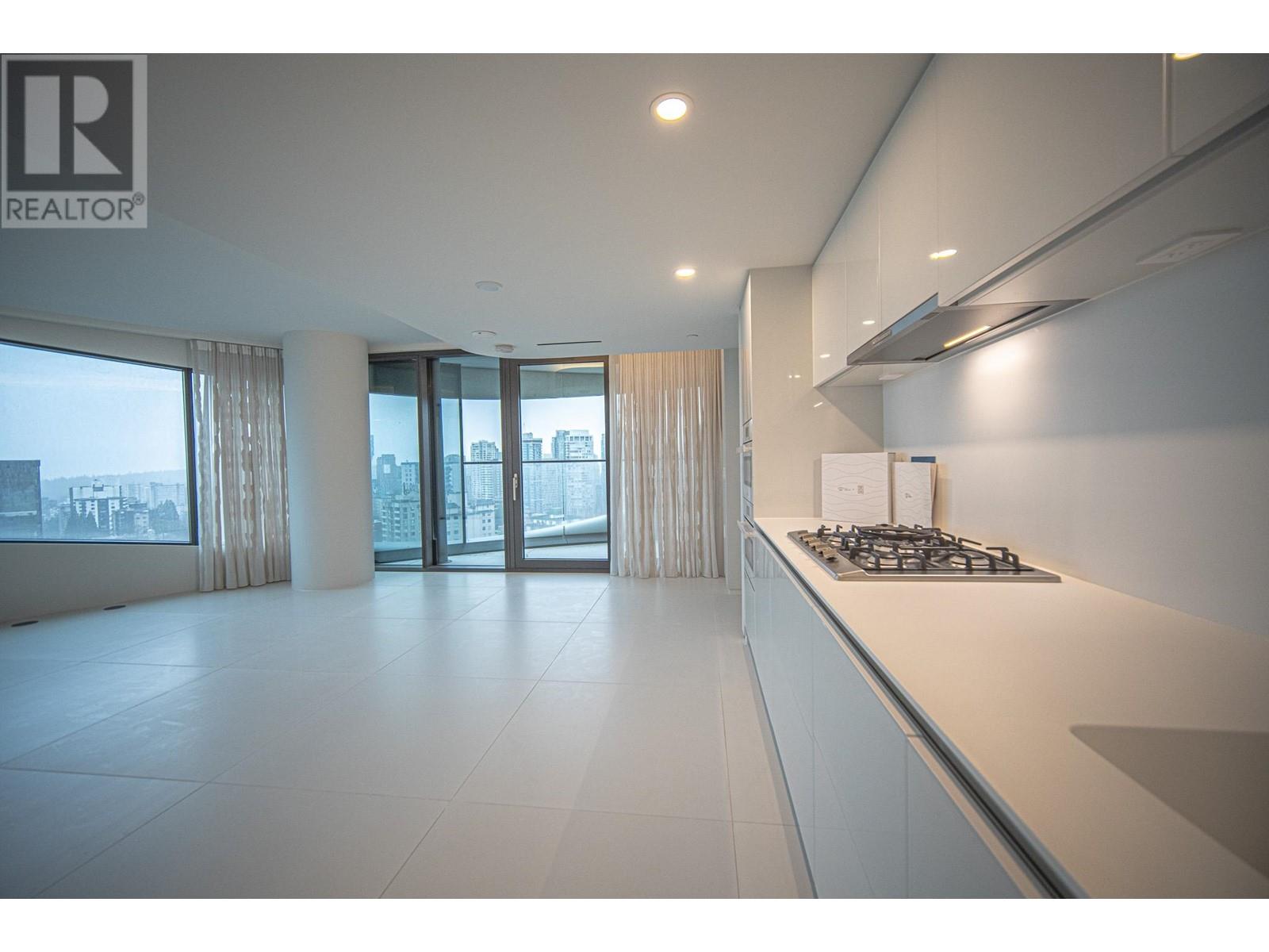 1906 1033 NELSON STREET, Vancouver