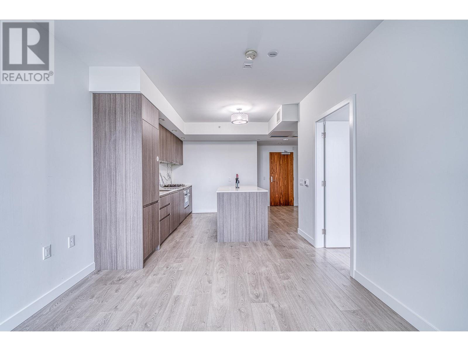 Photo 6 of 2508 6463 Silver Avenue, Burnaby BC