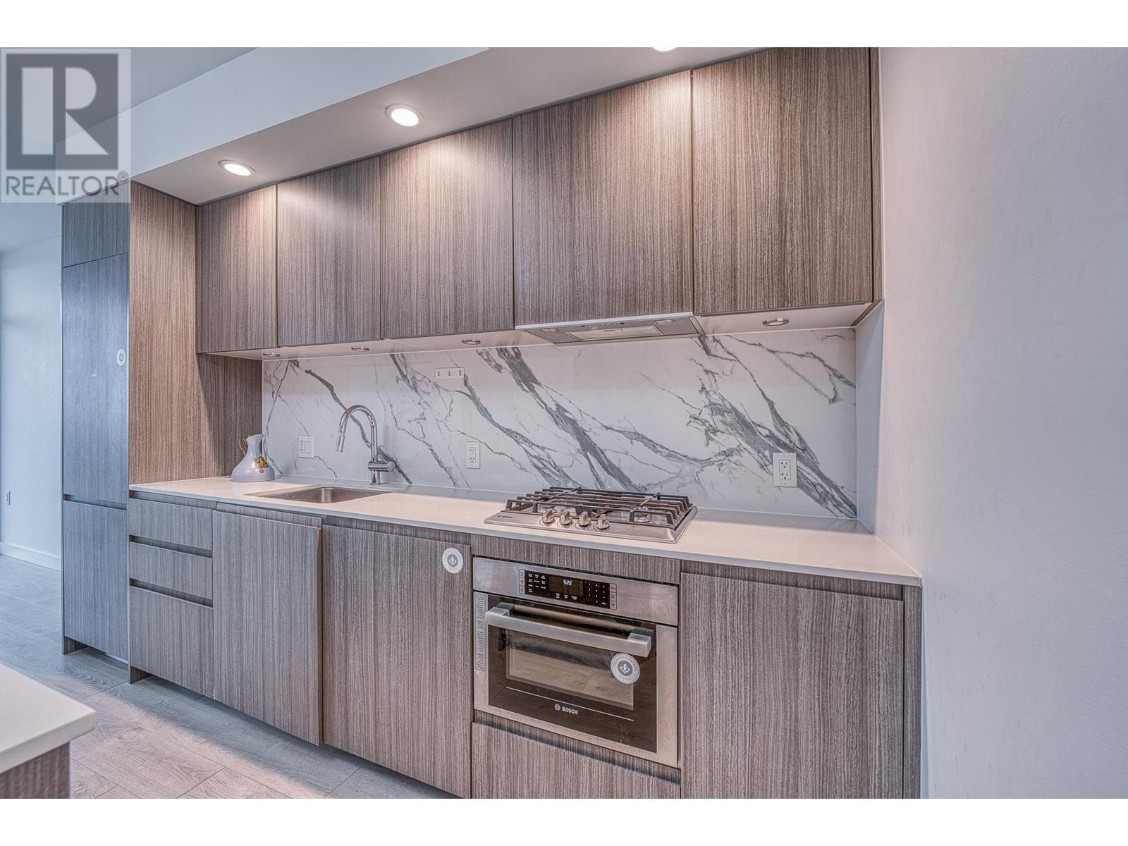 Photo 3 of 2508 6463 Silver Avenue, Burnaby BC