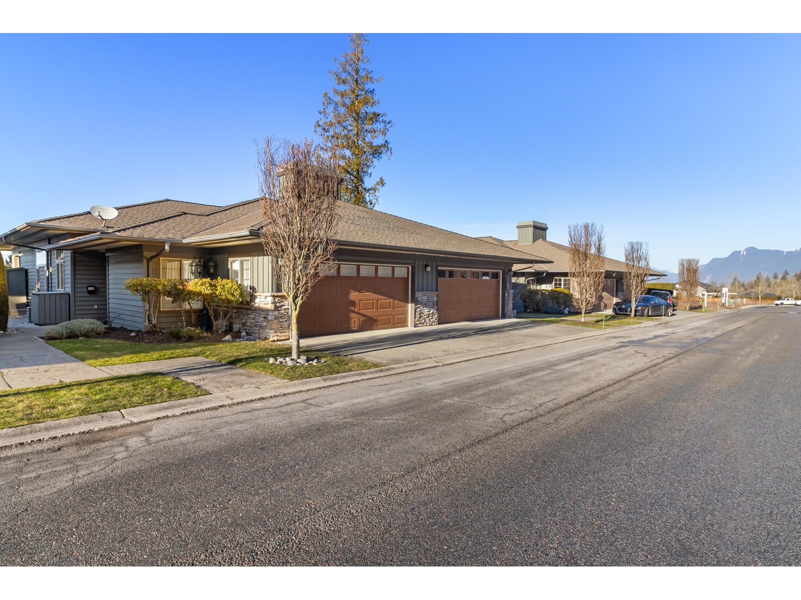 Photo 1 of 104 51096 Falls Court Eastern Hillsides, Chilliwack BC