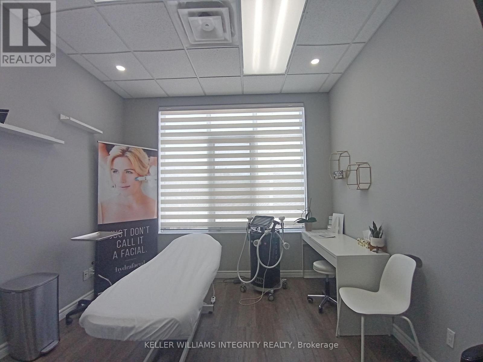 Photo 11 of 5 300 Terry Fox Drive, Ottawa ON