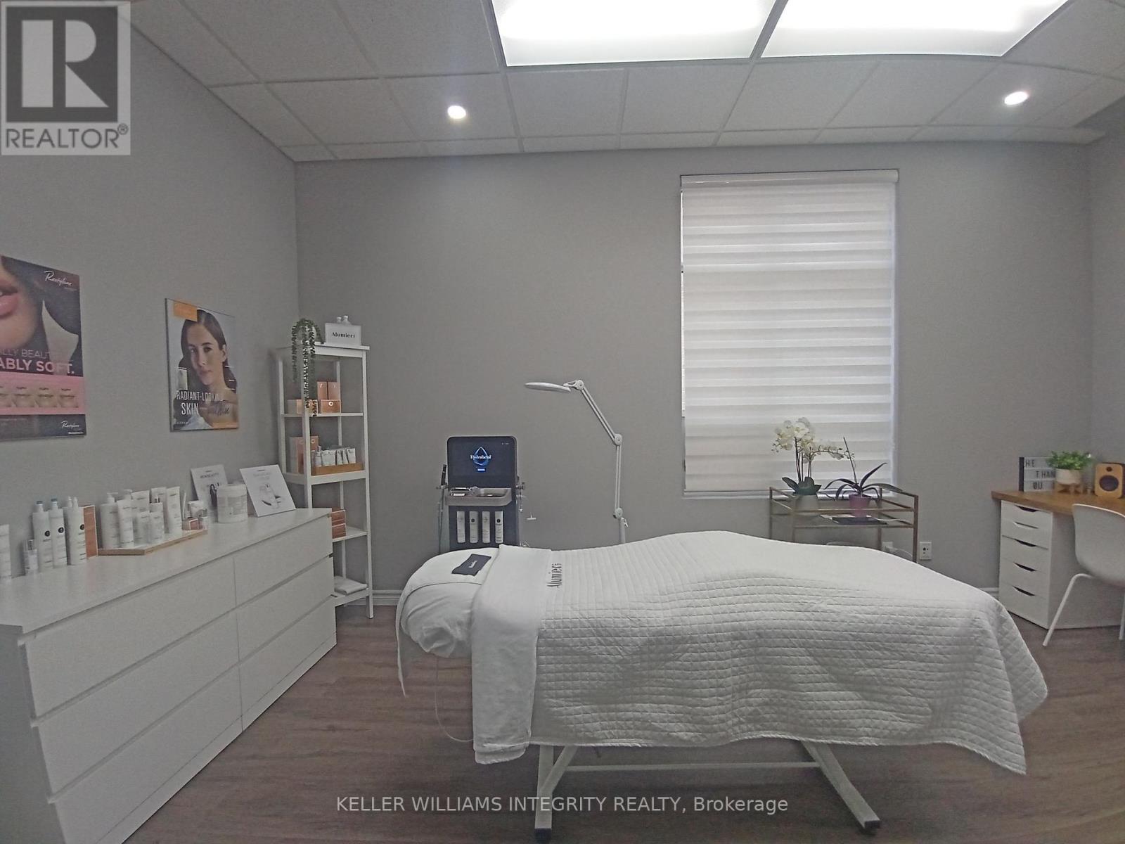 Photo 14 of 5 300 Terry Fox Drive, Ottawa ON
