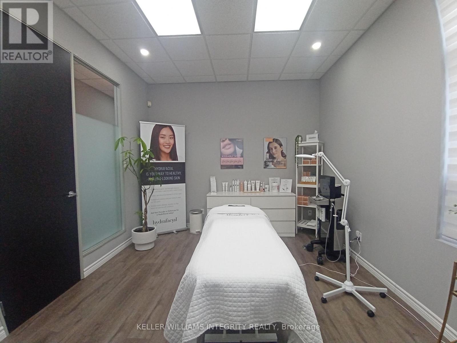 Photo 15 of 5 300 Terry Fox Drive, Ottawa ON