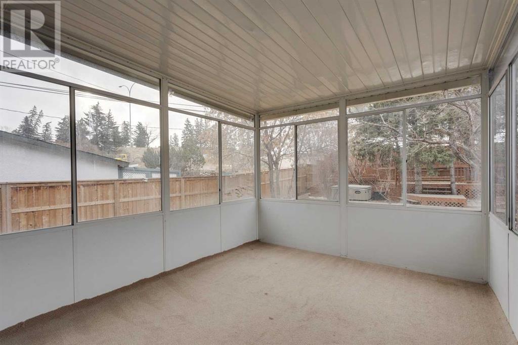 Single Family House Bungalow for Sale in   Avenue SW Erlton Calgary 