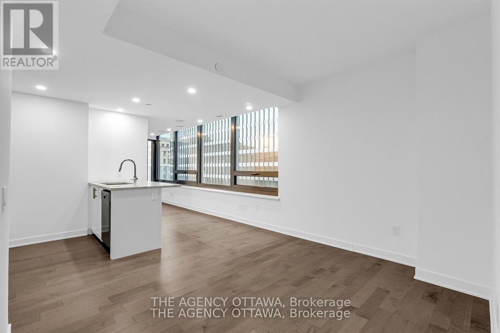 Photo 10 of 306 340 Queen Street, Ottawa ON