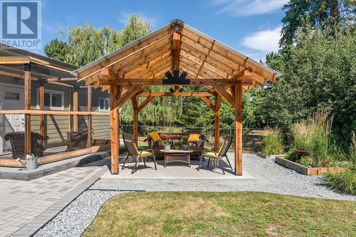  4377 Gordon Drive, Kelowna