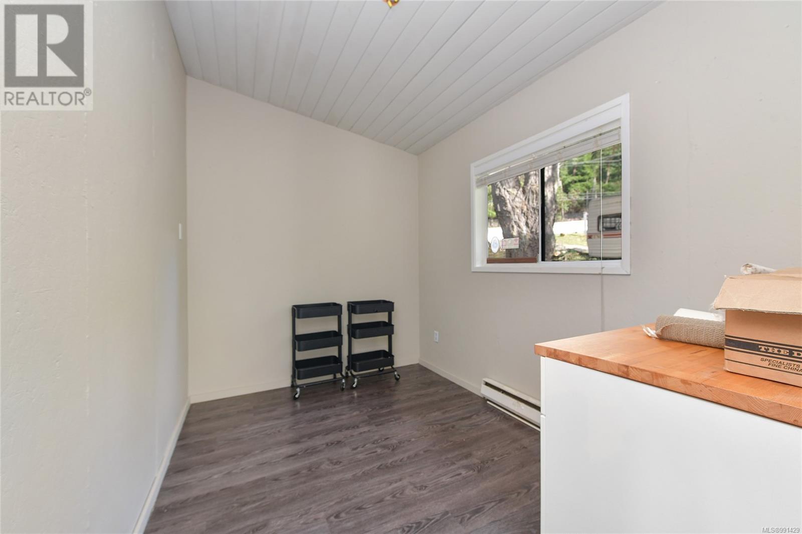  492 Dalton Drive, Mayne Island