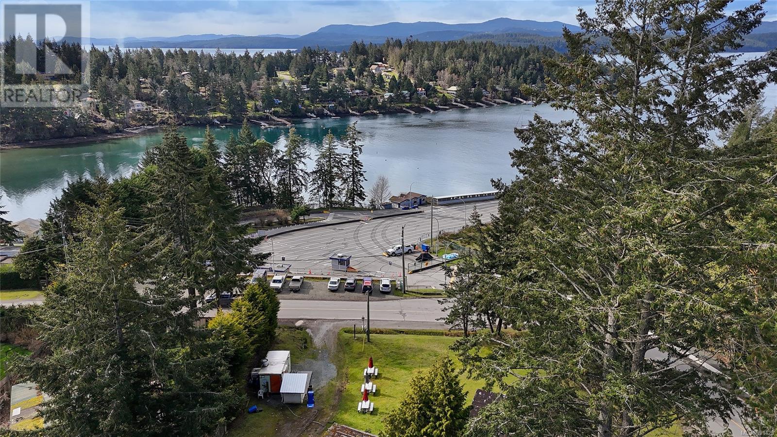  492 Dalton Drive, Mayne Island
