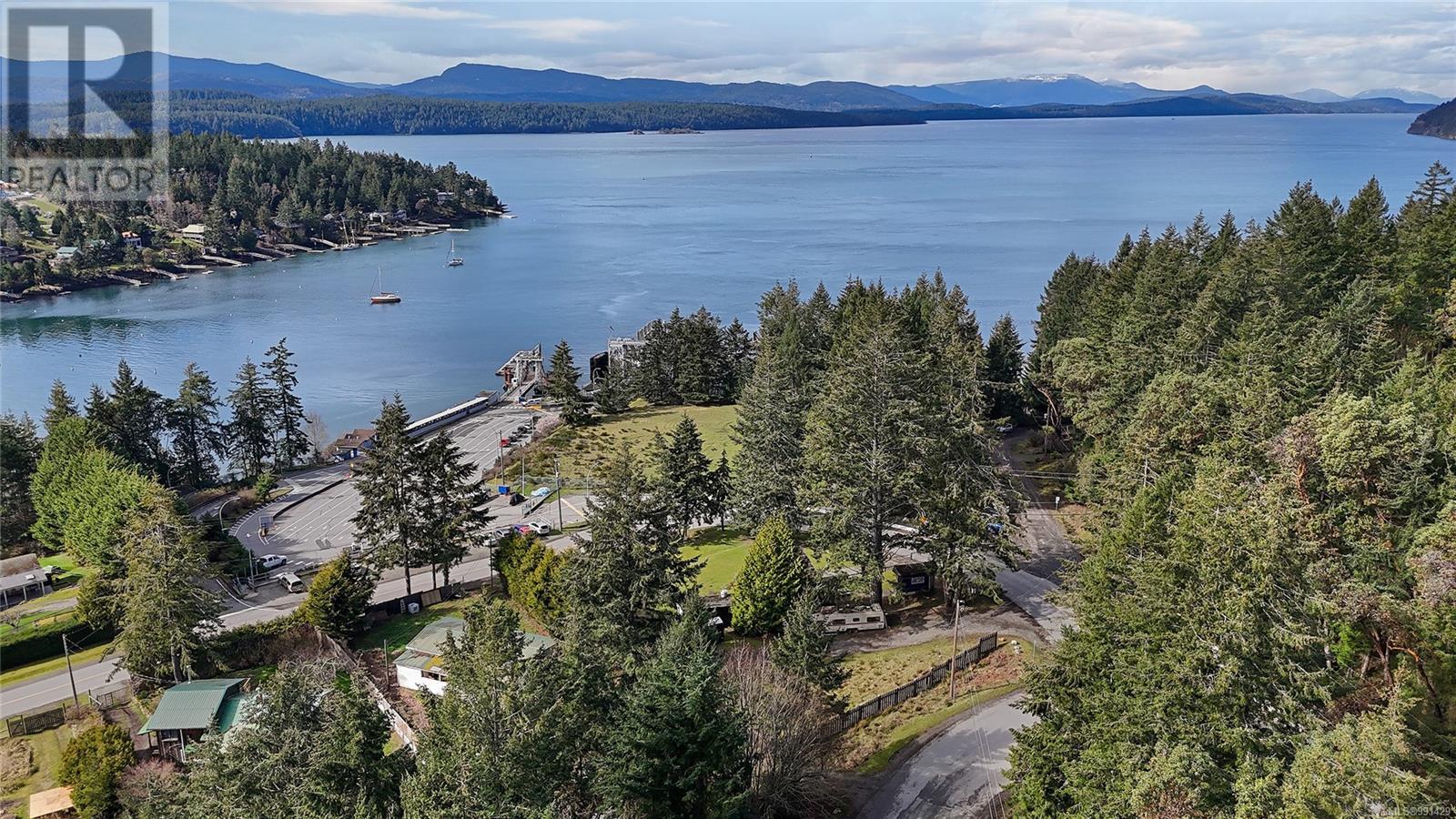 492 Dalton Drive, Mayne Island
