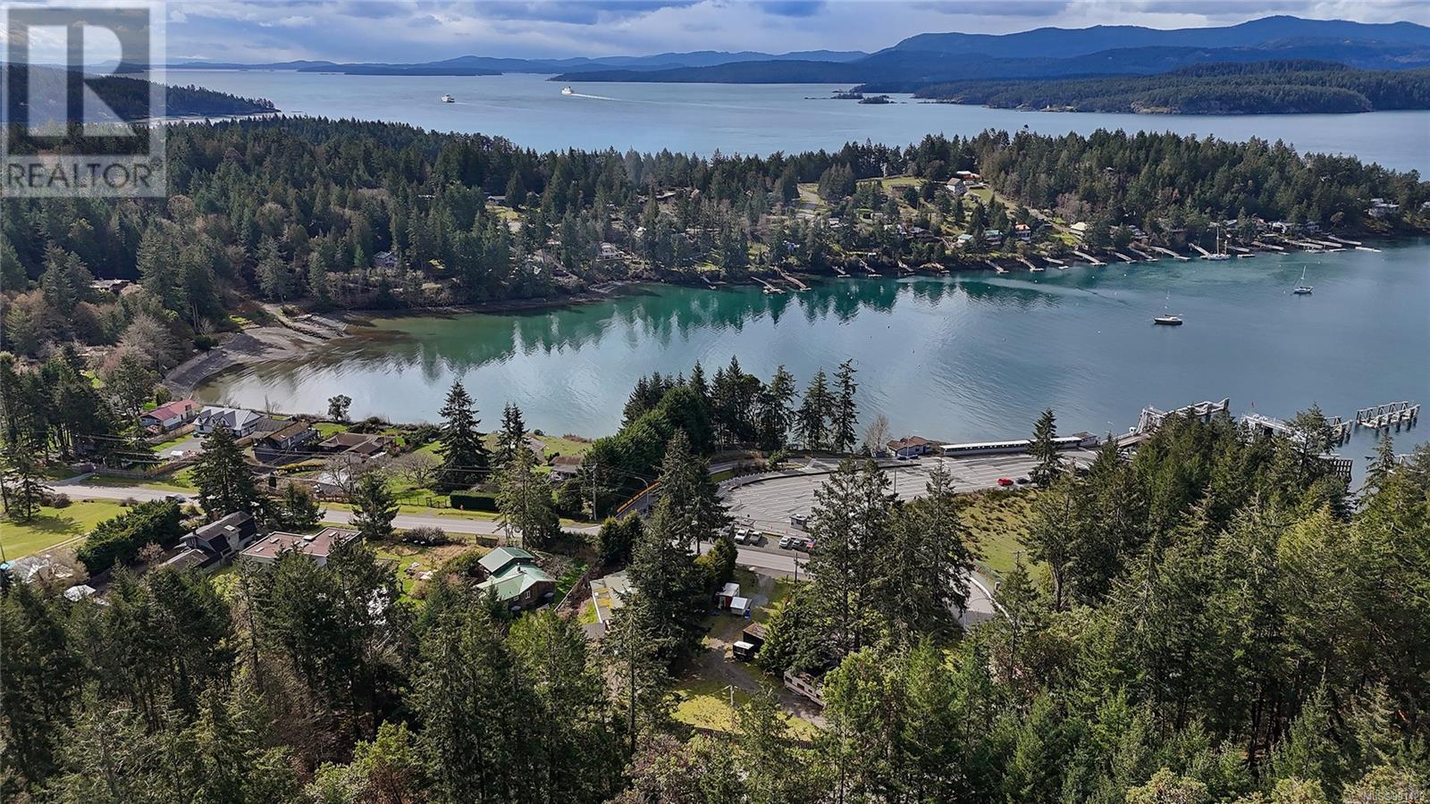  492 Dalton Drive, Mayne Island