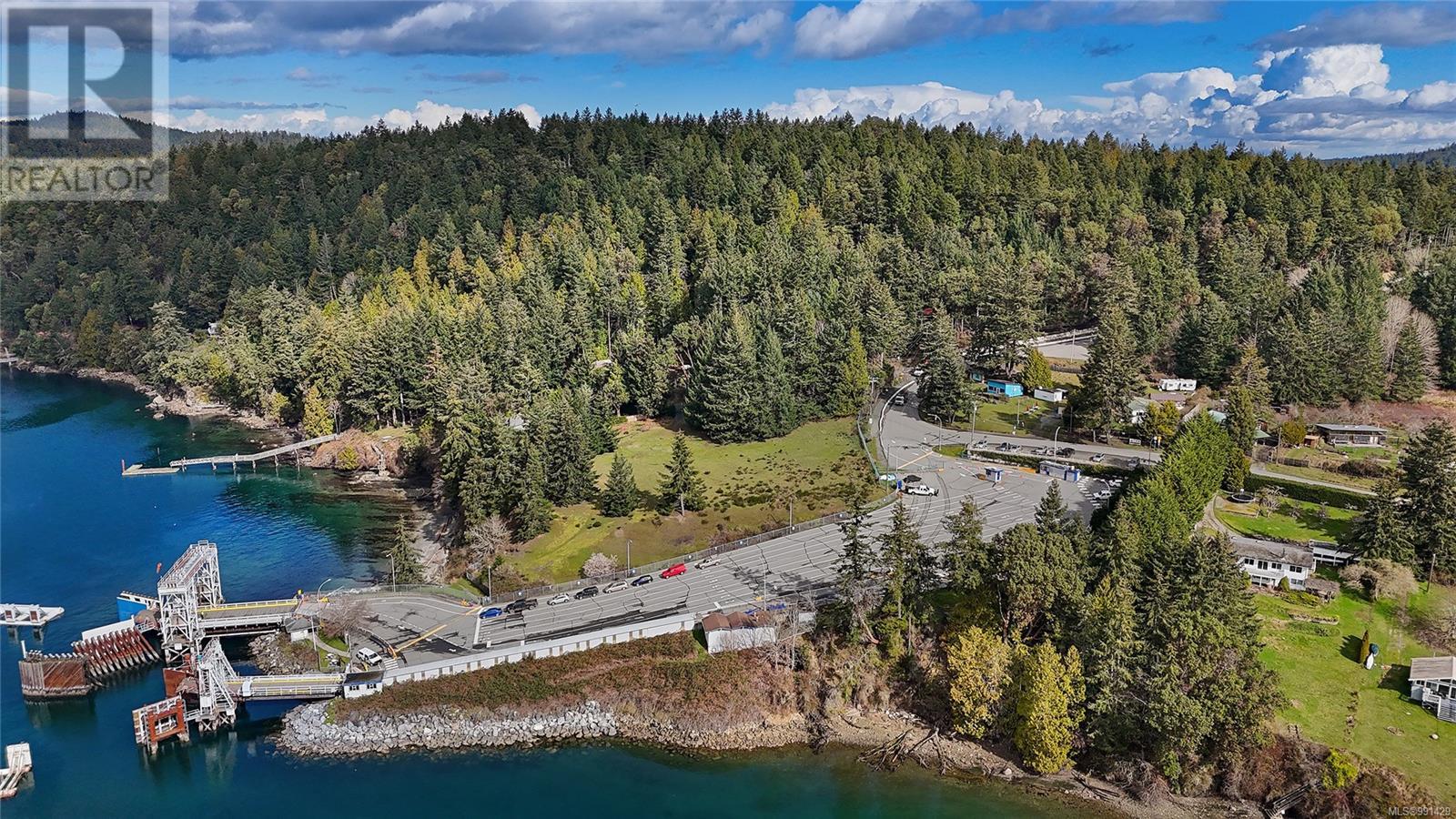  492 Dalton Drive, Mayne Island