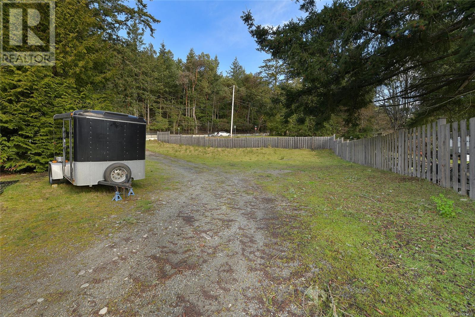  492 Dalton Drive, Mayne Island