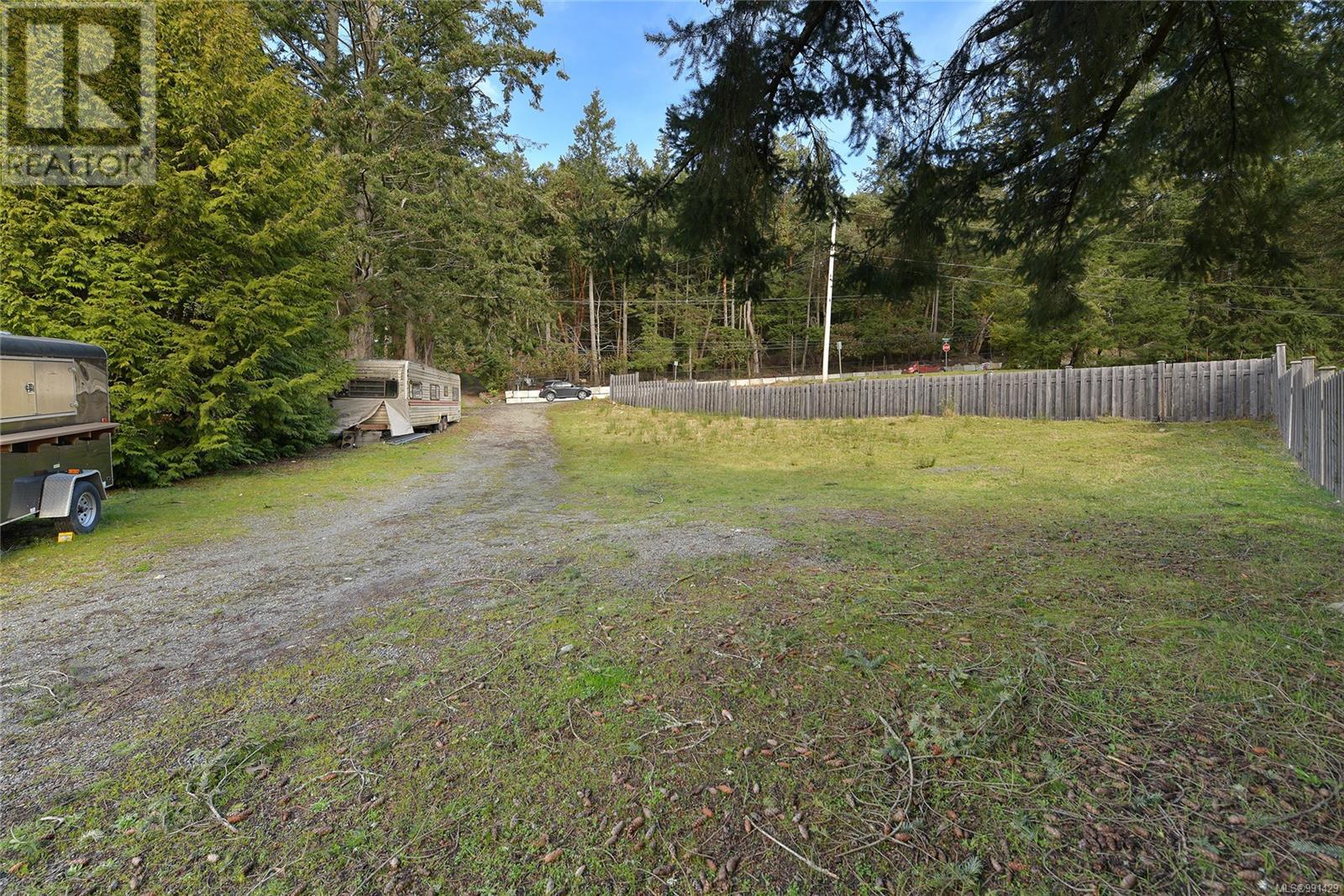  492 Dalton Drive, Mayne Island