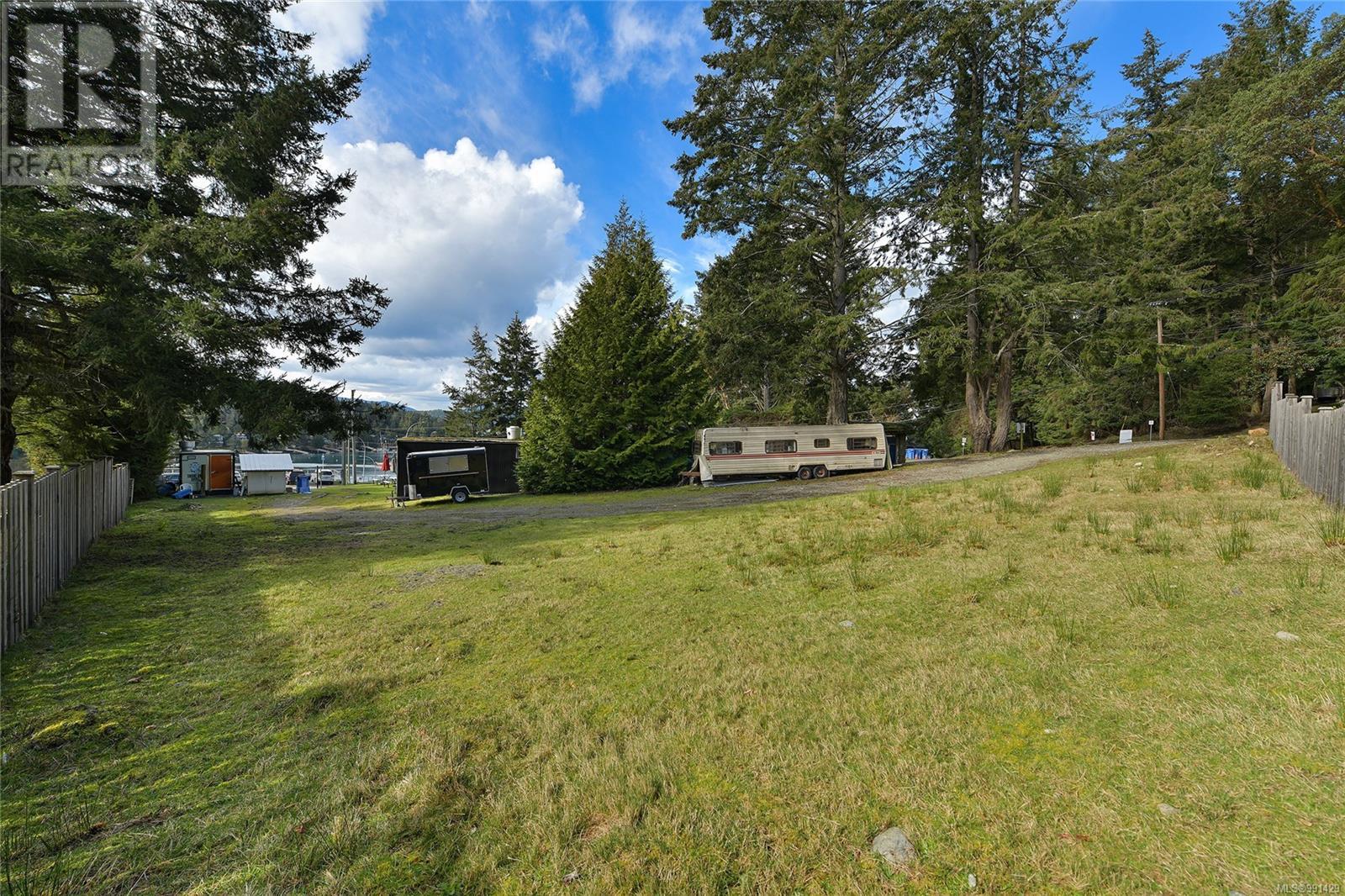  492 Dalton Drive, Mayne Island