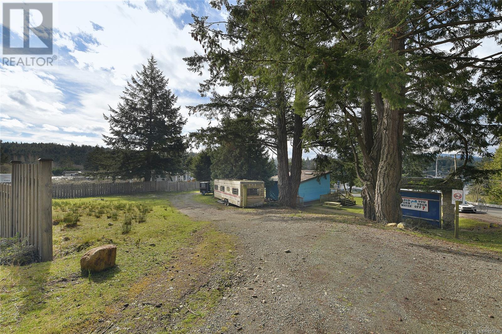  492 Dalton Drive, Mayne Island