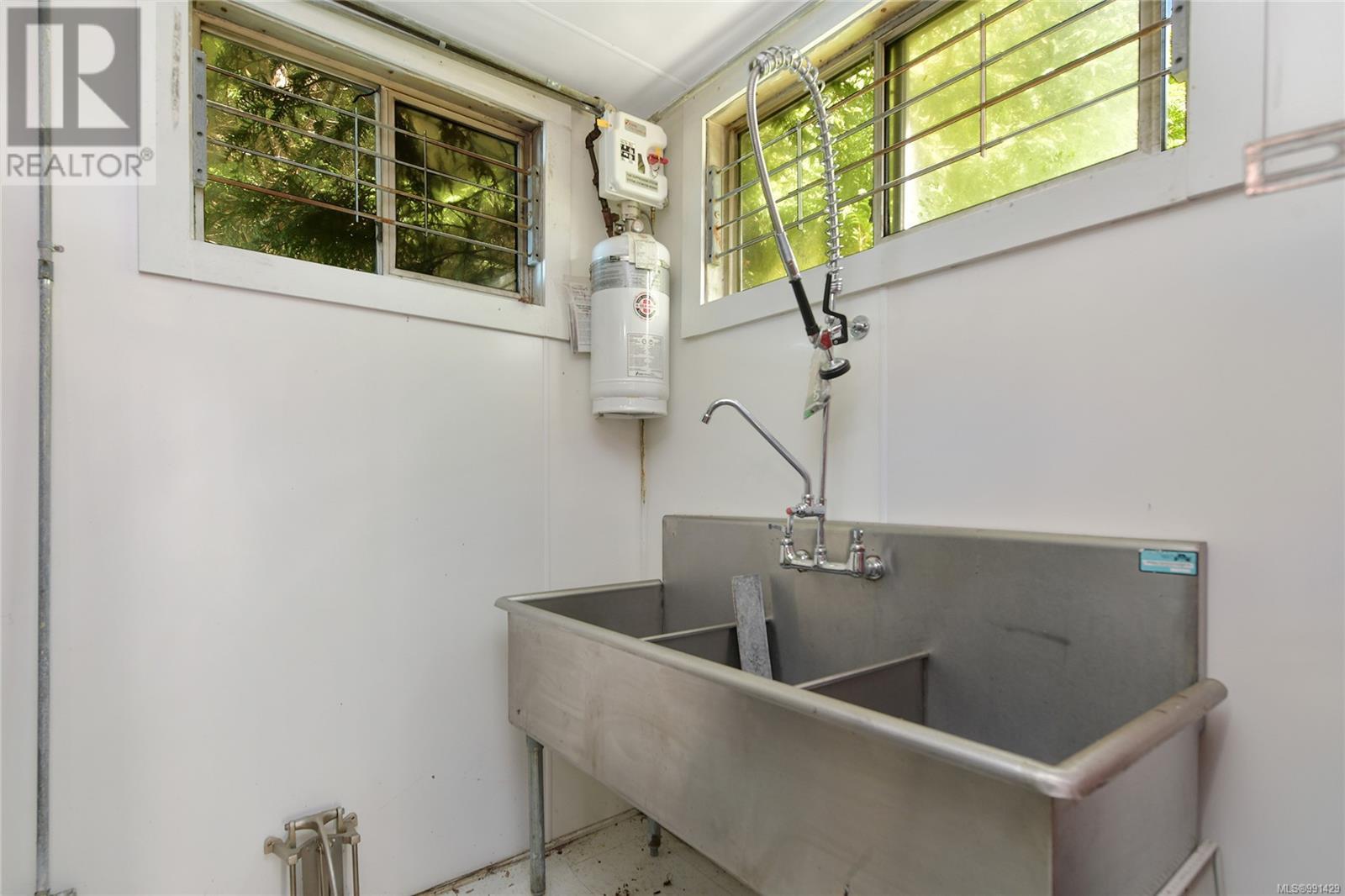  492 Dalton Drive, Mayne Island