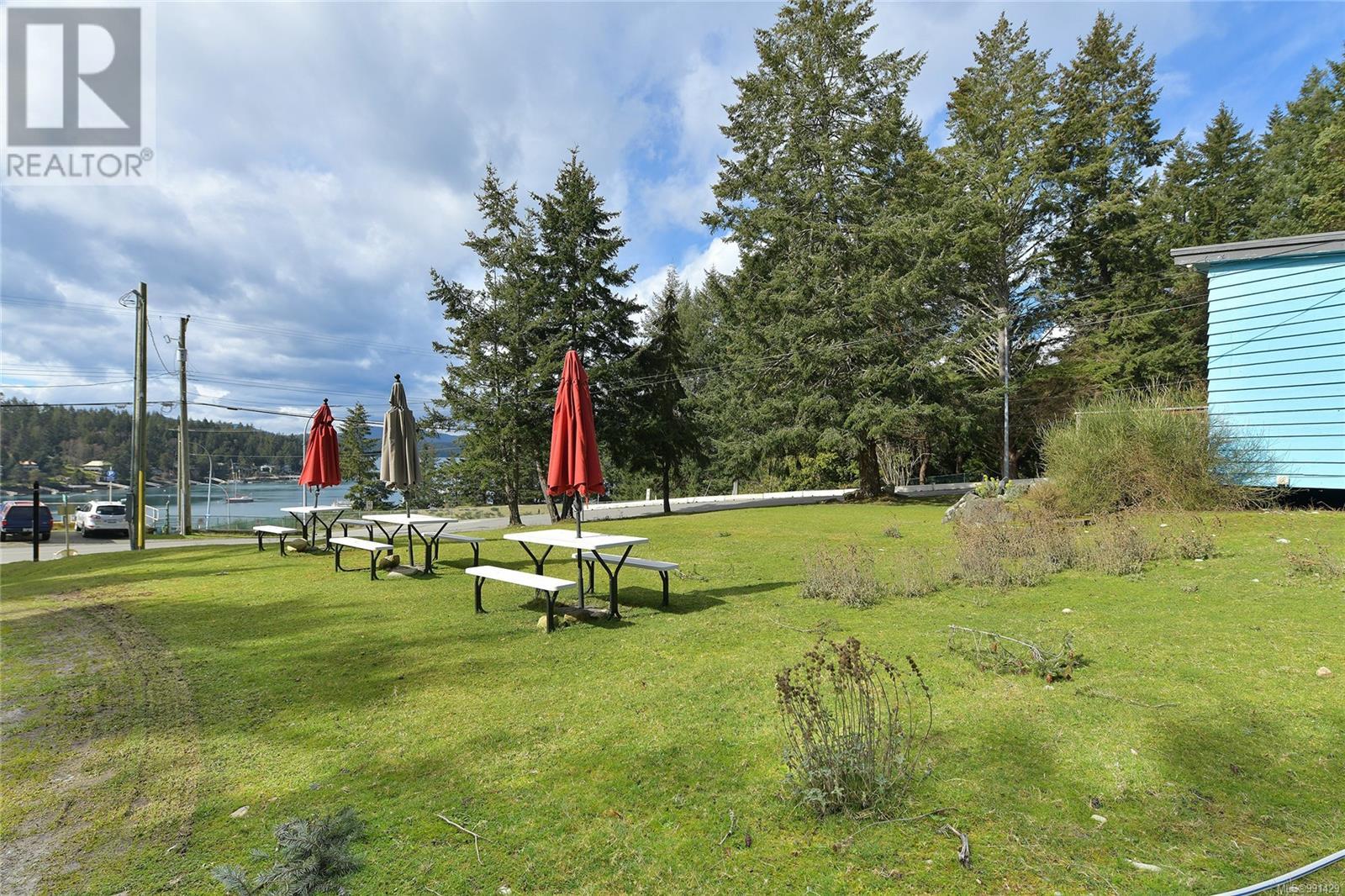 492 Dalton Drive, Mayne Island