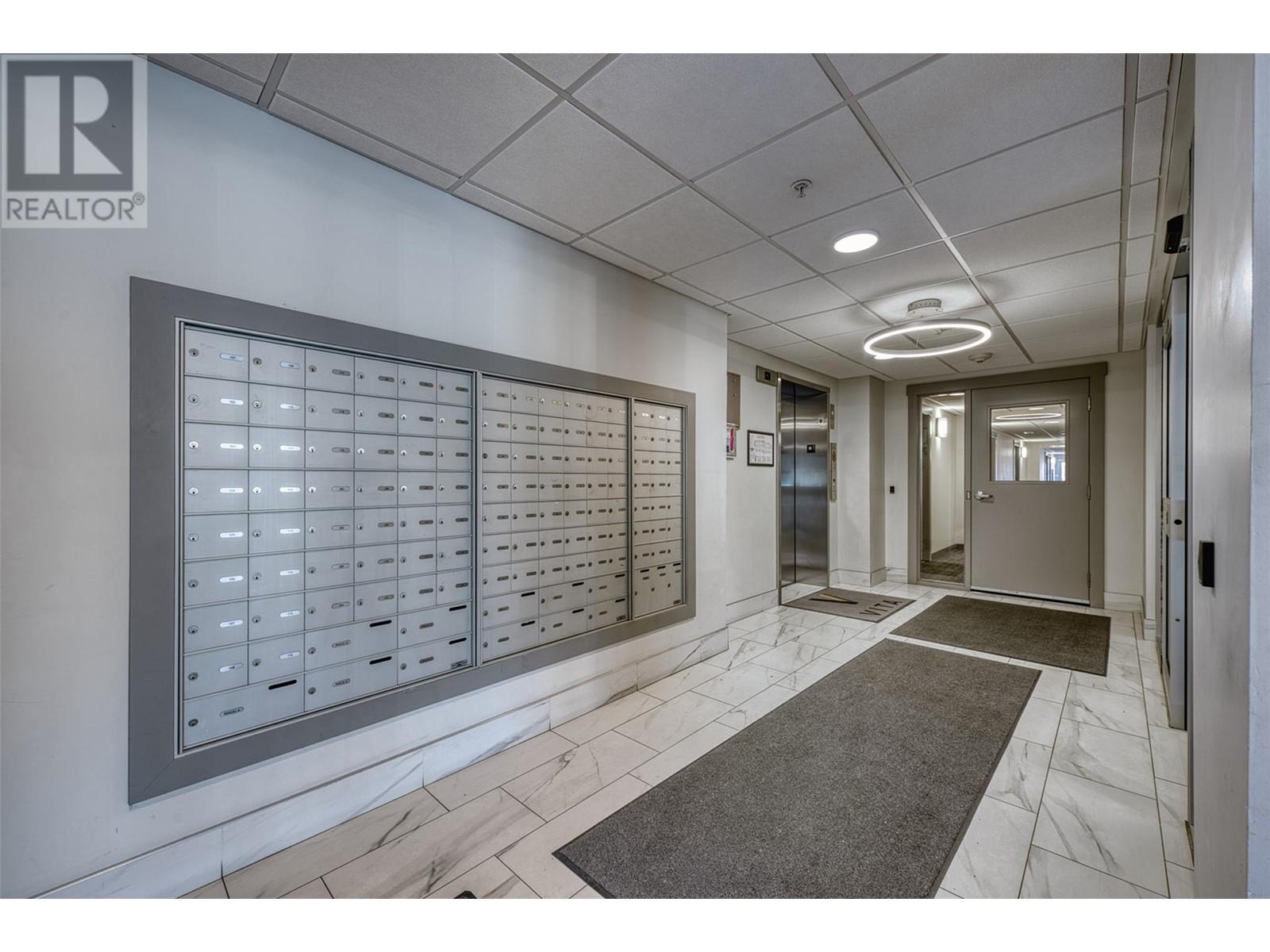 #217 2555 LAKESHORE ROAD - Image 1