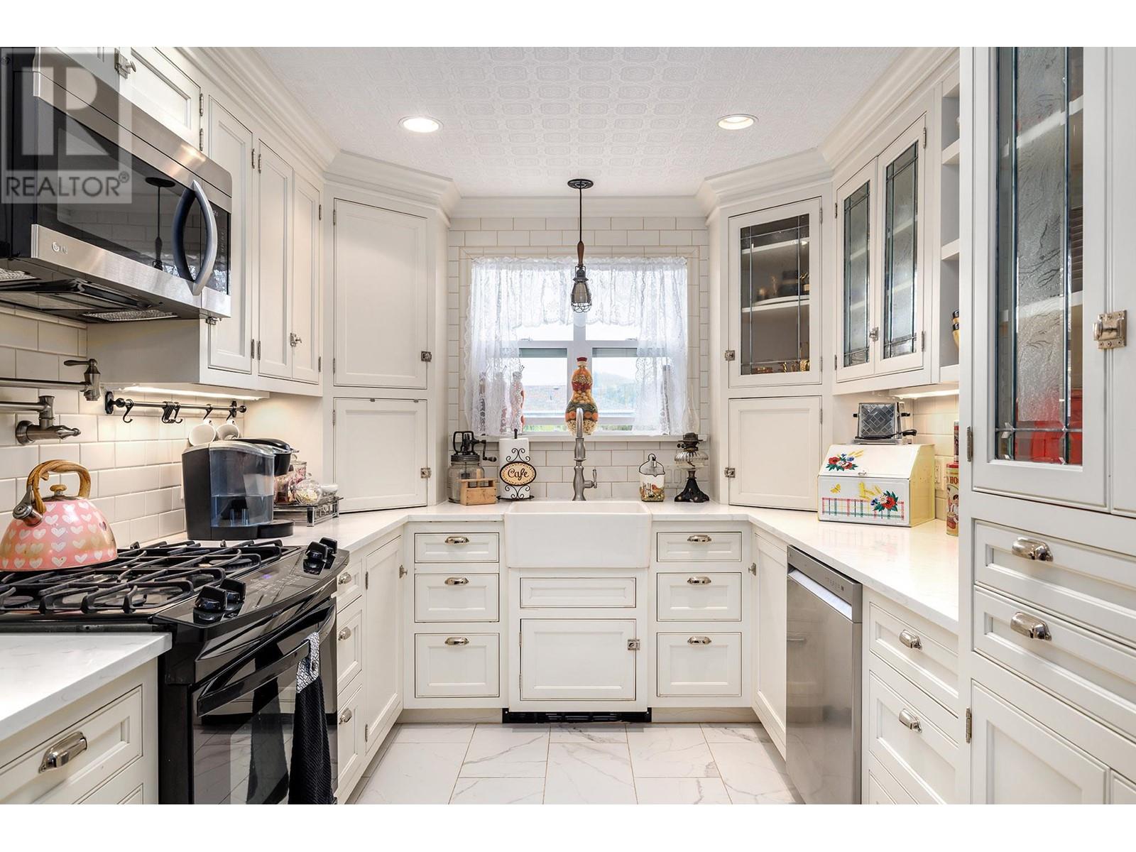  1024 Rutland Road, Kelowna
