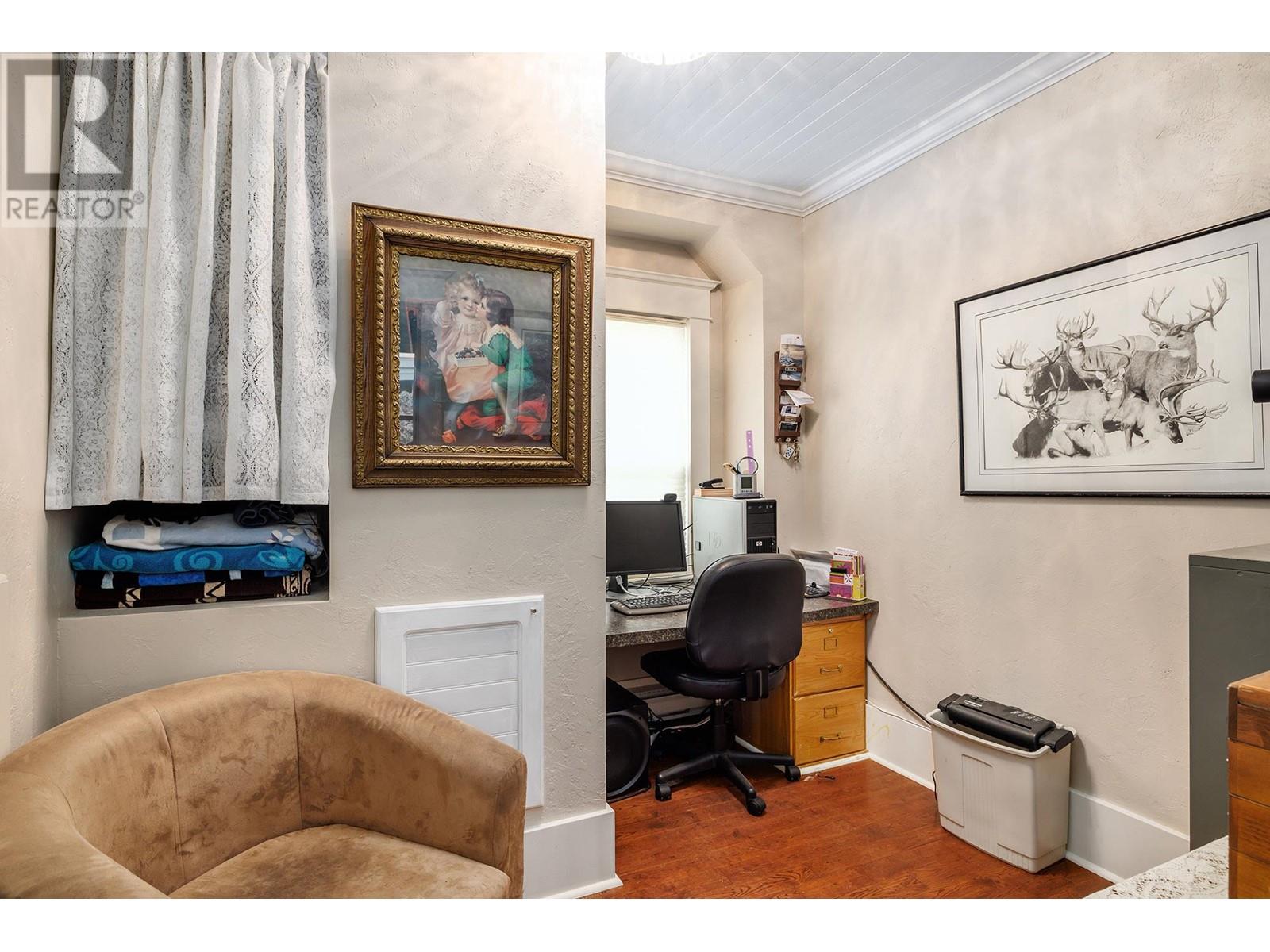  1024 Rutland Road, Kelowna