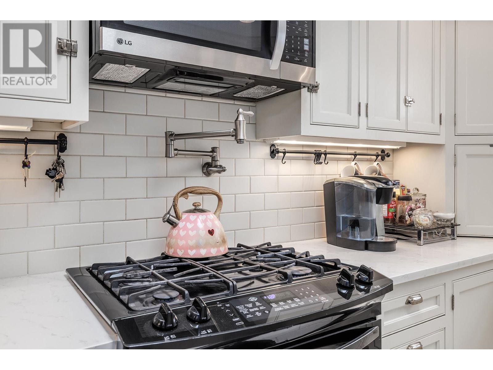  1024 Rutland Road, Kelowna